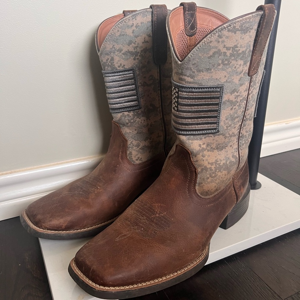 ARIAT BOOTS